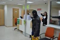 В Донецке вооруженные люди обчистили головное отделение «Укрбизнесбанка»